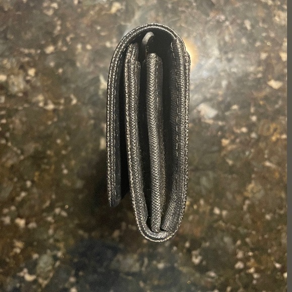 VGUC Black Michael Kors Wallet - Picture 8 of 9